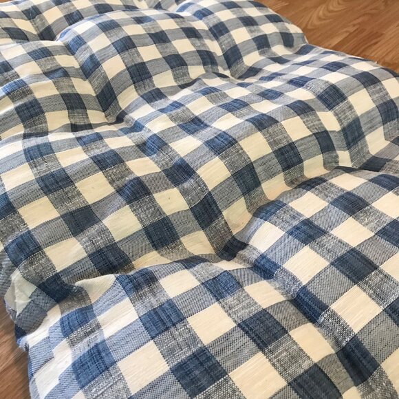 Blue & White Buffalo Check Seat Cushion 50" X 22" With 13 X 13 " Throw Pillow - Picture 7 of 10